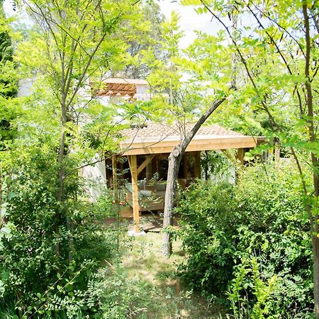 Nuitees Bohemes Bed & Breakfast Gajan  ภายนอก รูปภาพ